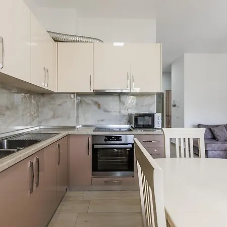 Lalzi Bay Family Retreat 2br By Pikhost * Durrës