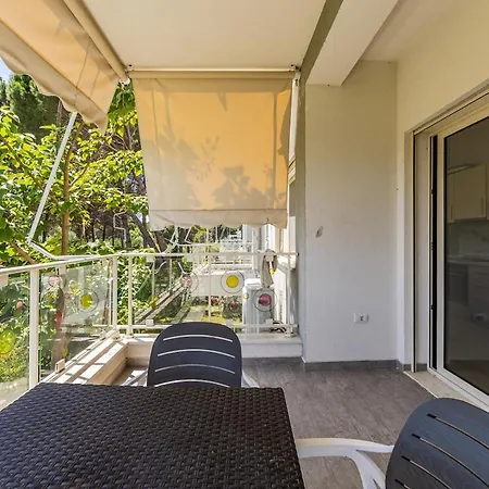 Lalzi Bay Family Retreat 2br By Pikhost 아파트 드라치