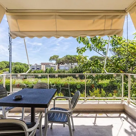 아파트 Lalzi Bay Family Retreat 2br By Pikhost 드라치